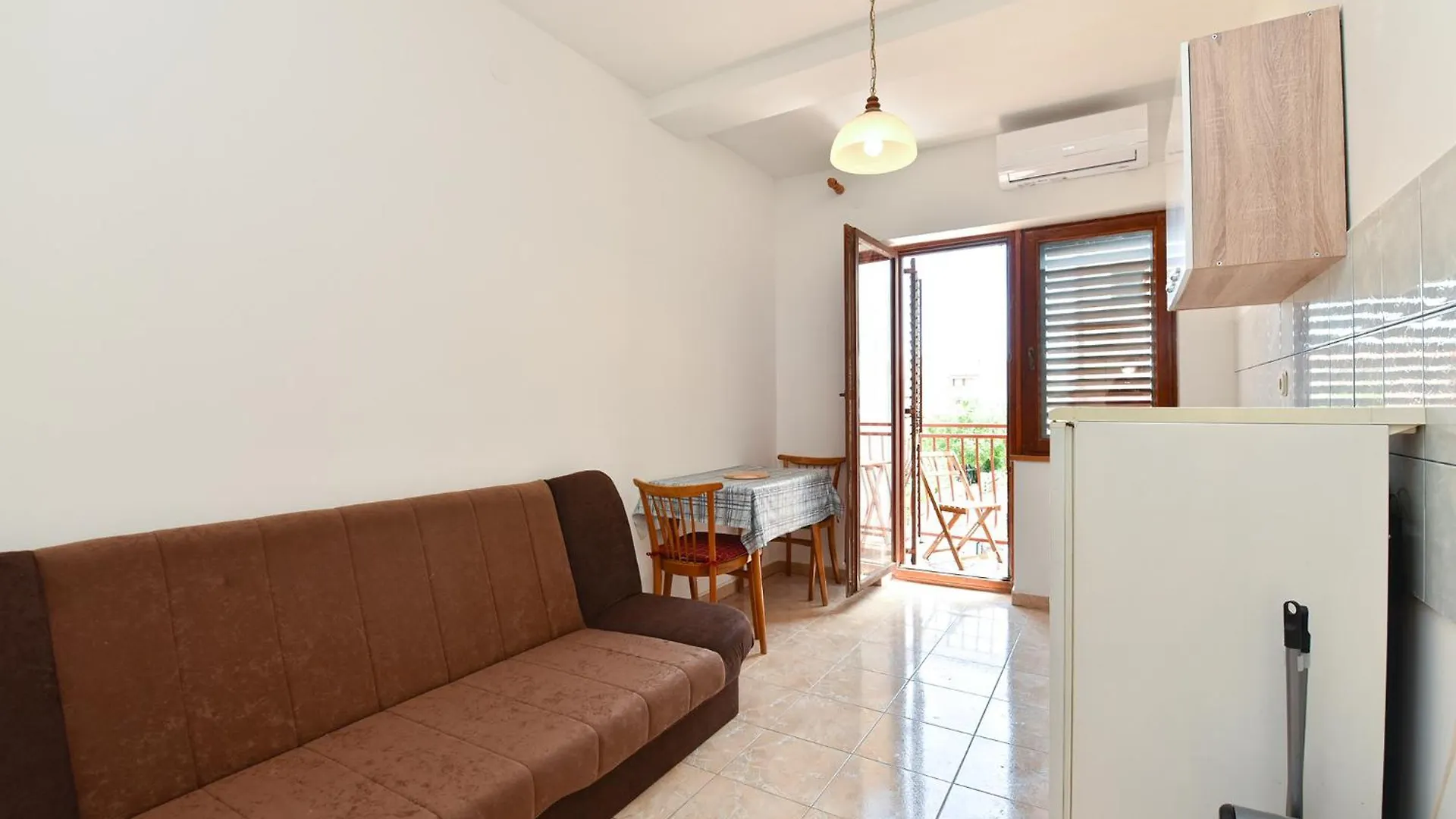 Apartments Goran 2250 Fazana Croatia