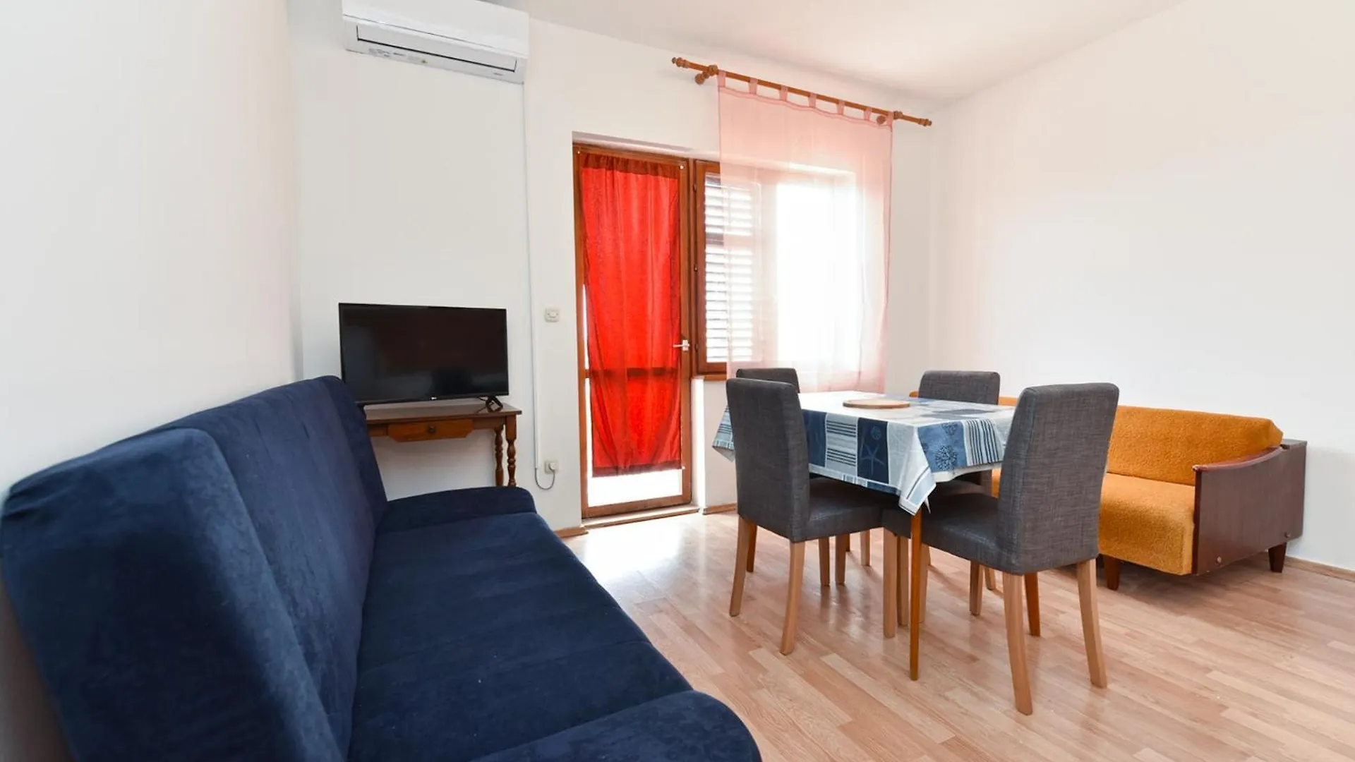 Apartments Goran 2250 Fazana Croatia